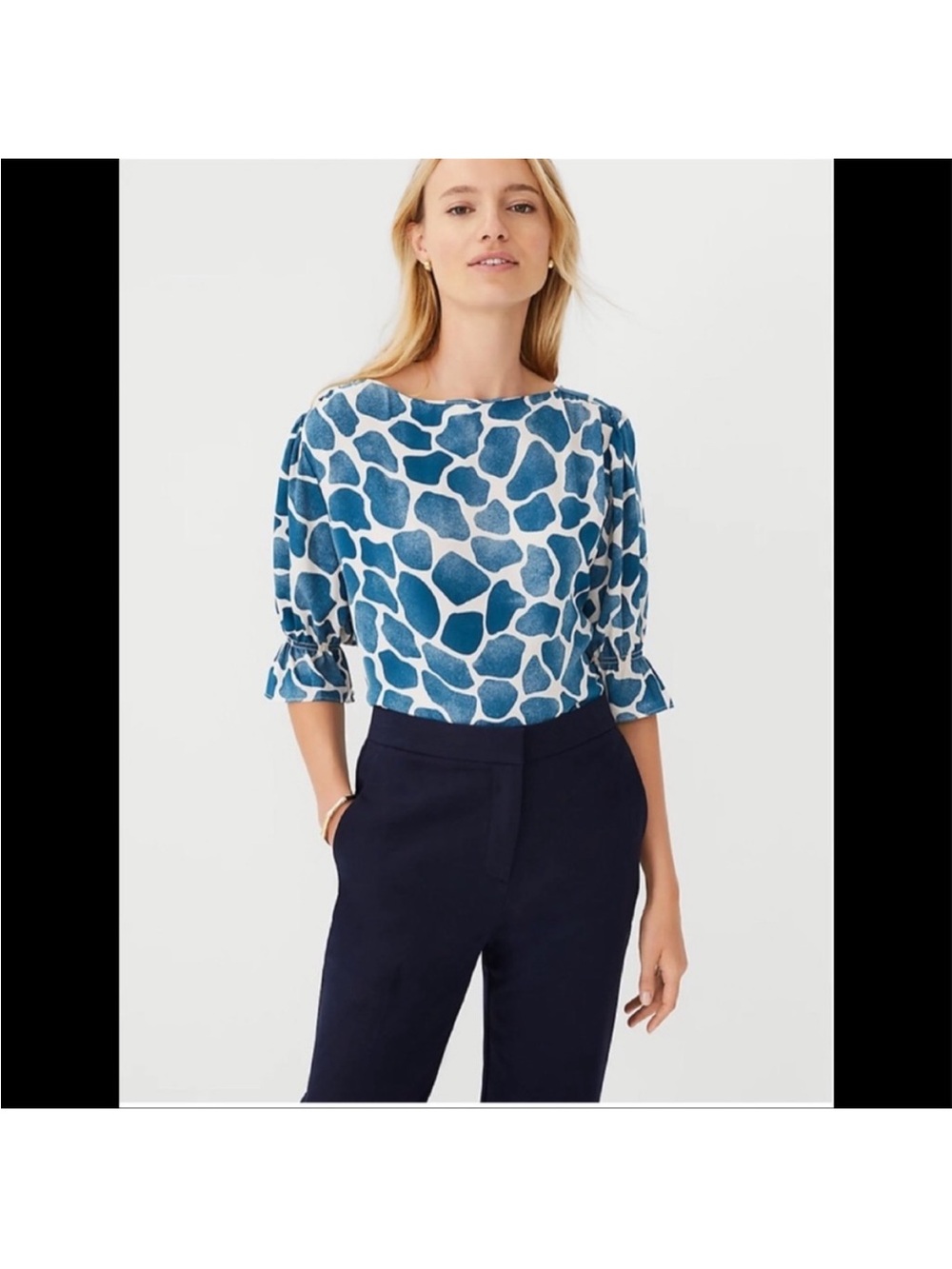 ANN TAYLOR Blue White Giraffe Print 3/4 Ruffle Sleeve Blouse Women’s Medium NWT - Picture 2 of 11